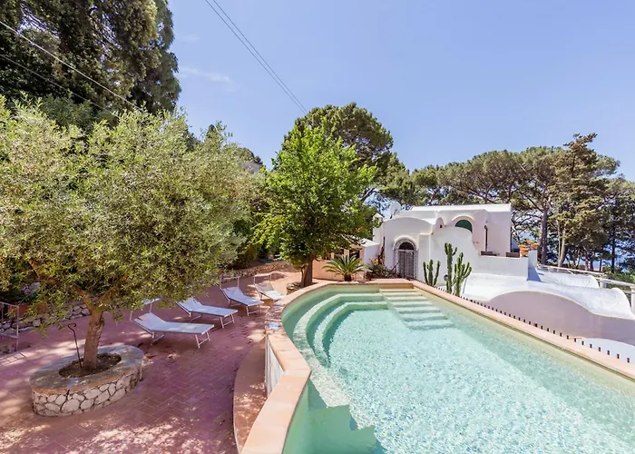 La Perla Marina Suite